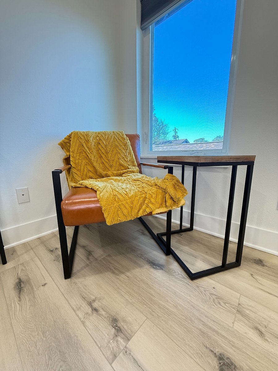 The Amber Room is designed for comfort and convenience, providing everything you need for a pleasant stay.