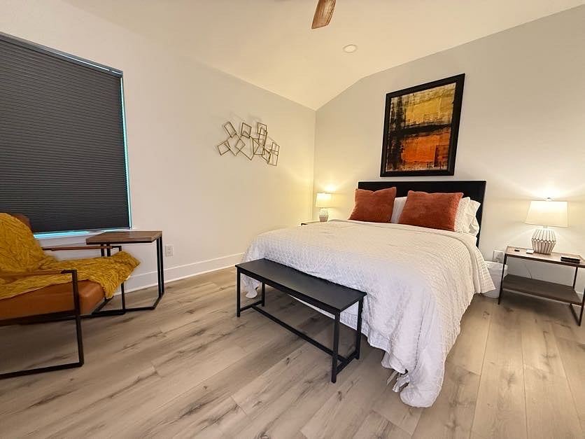 Find your sanctuary in the Amber Room, a perfect space to unwind and recharge. Blackout shades ensure a peaceful and restful environment.

