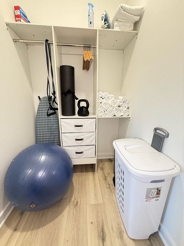 Maintain your fitness routine in the Amber Room with the included exercise ball, yoga mat, and weights.
