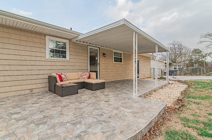 Back patio with lounge furniture