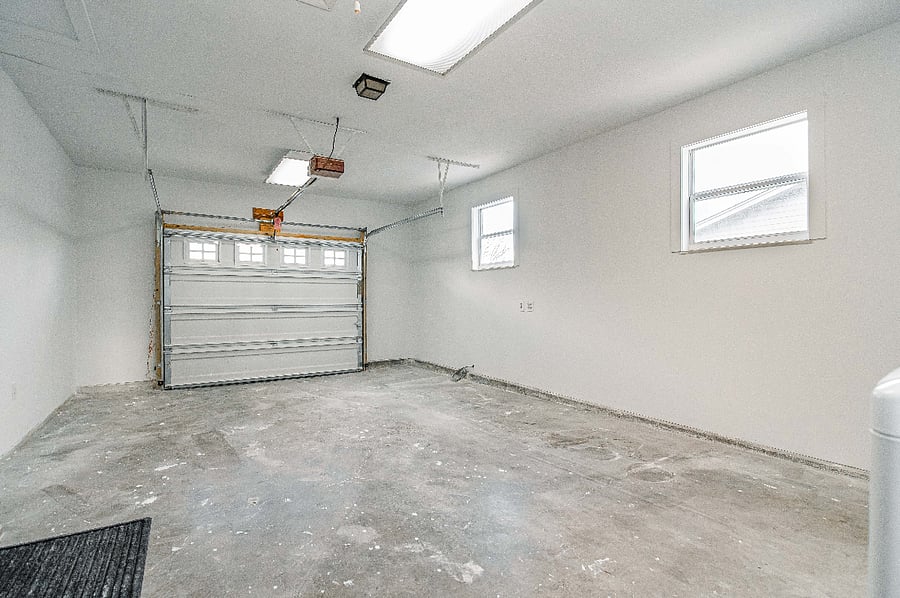 Spacious 1 car garage