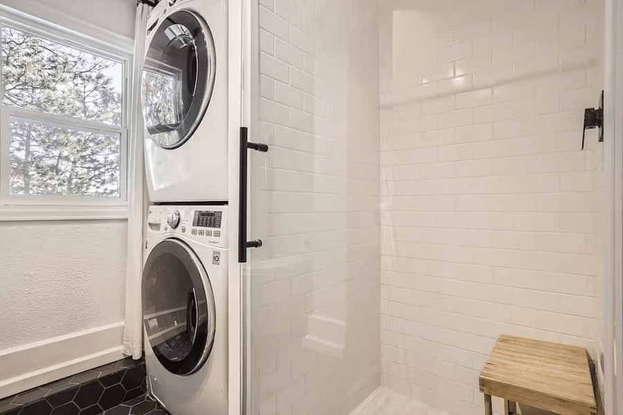 Laundry Room / Bath