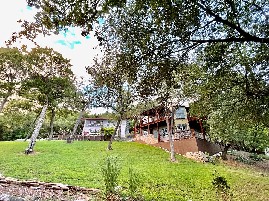View of main house and guesthouse-Poolside Suite on backside of main house