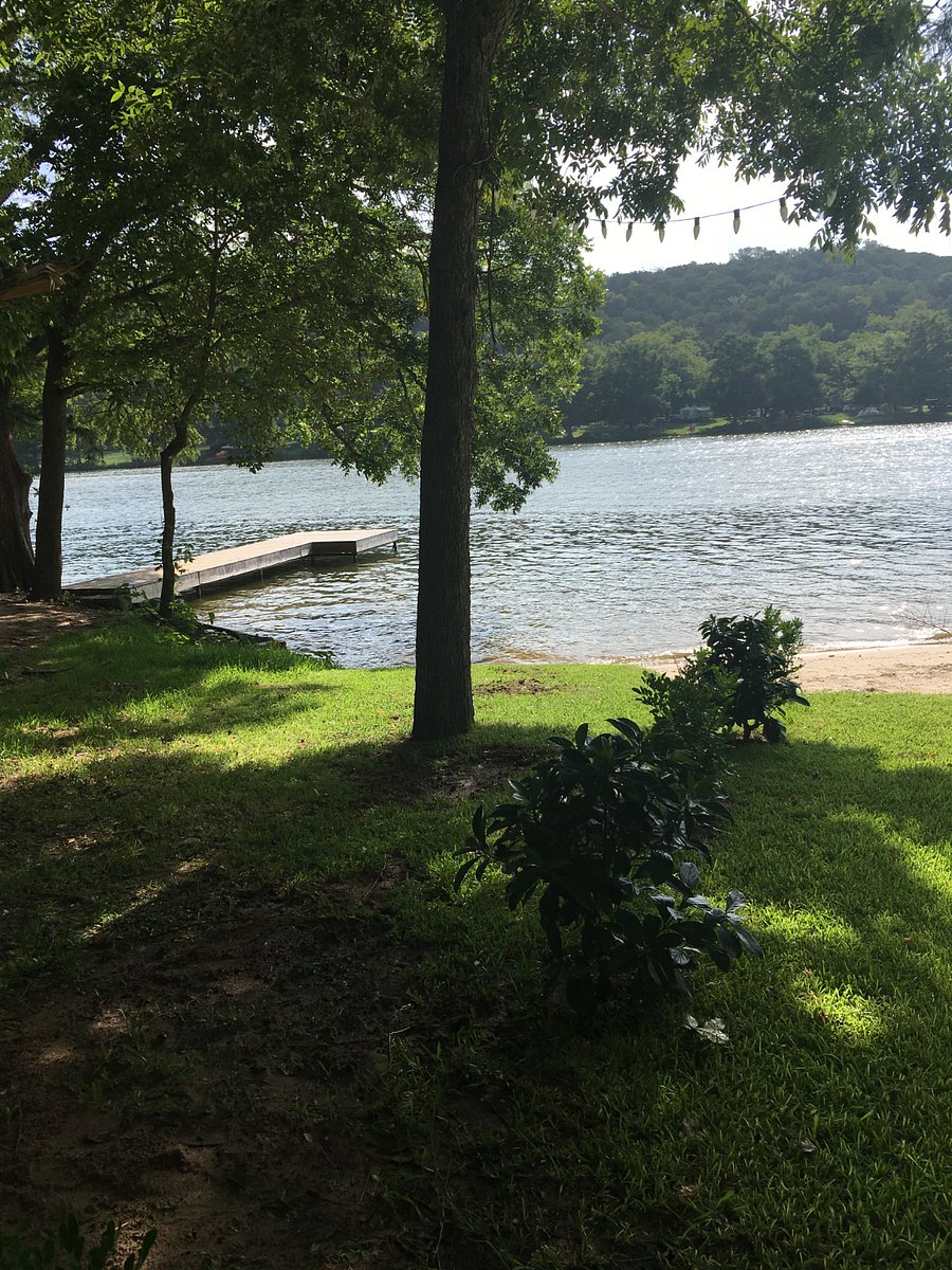 Private easement to the river 