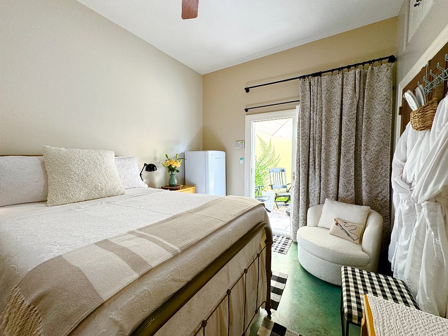 Poolside Suite Bedroom