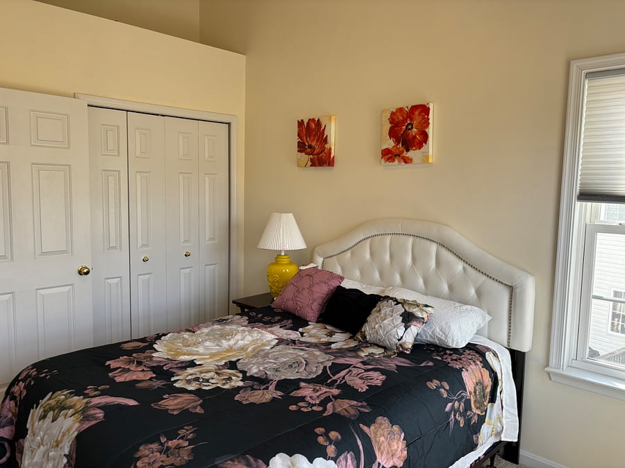 Turkish flower bedroom