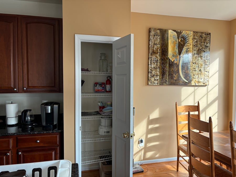 full kitchen