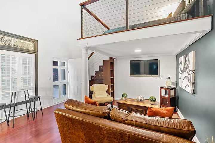 Living space with WiFi and Cable TV
