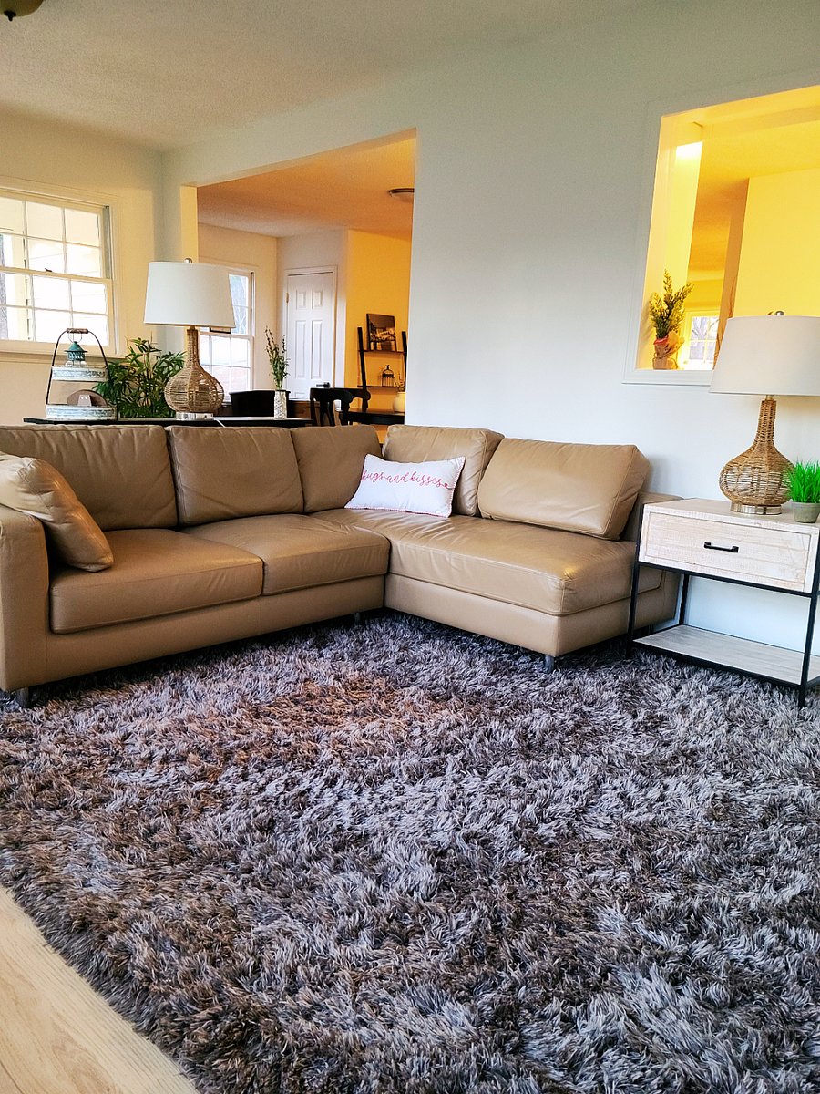 Living room to relax and watch TV.MAster