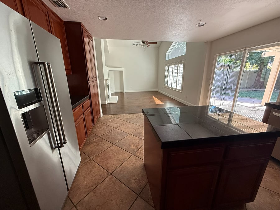 Furnished Finder property 795672_1 photo 3