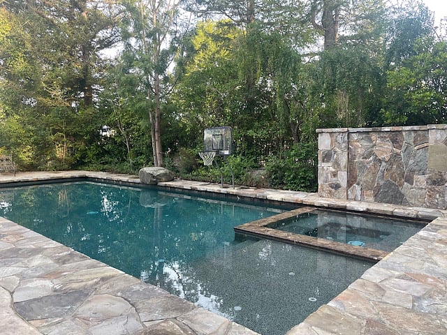 pool, spa, basketball, water wall
