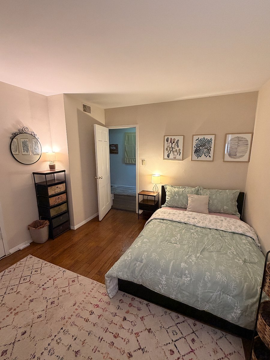 Your Private furnished Bedroom