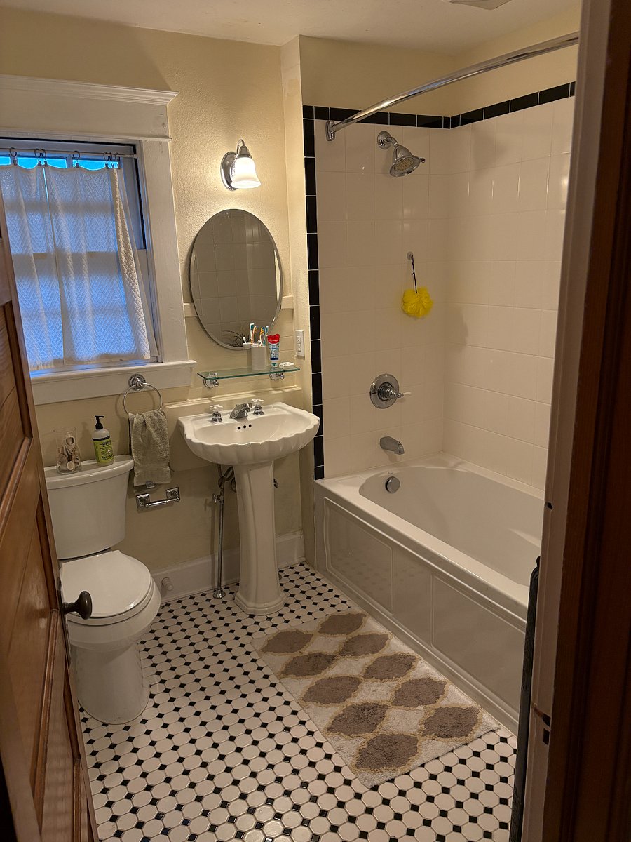 Bathroom for renter