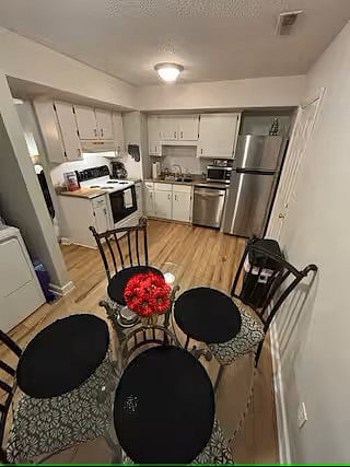 Furnished Finder property 796063_1 photo 8