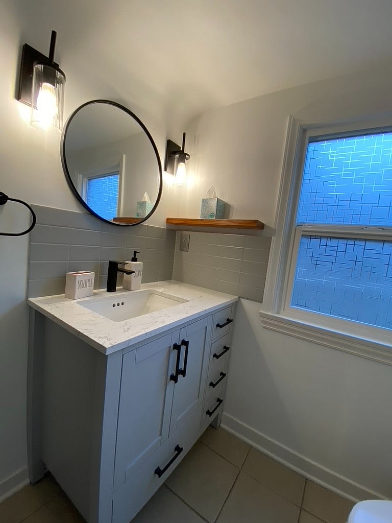 Renovated bathroom with modern finishes