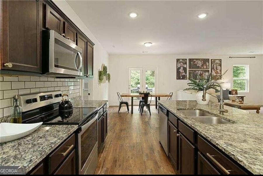 Furnished Finder property 796272_1 photo 3