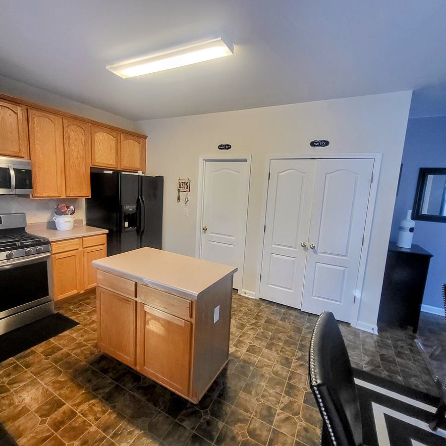 Laundry room and pantry 