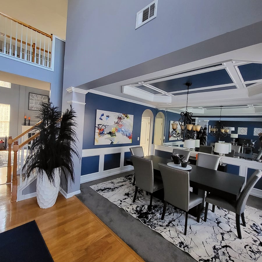 Spacious Dinning Room. Seats up to 8