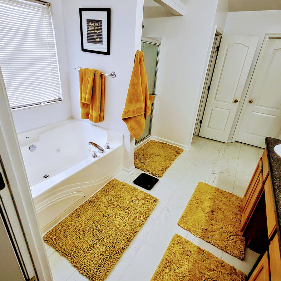 Jacuzzi and shower