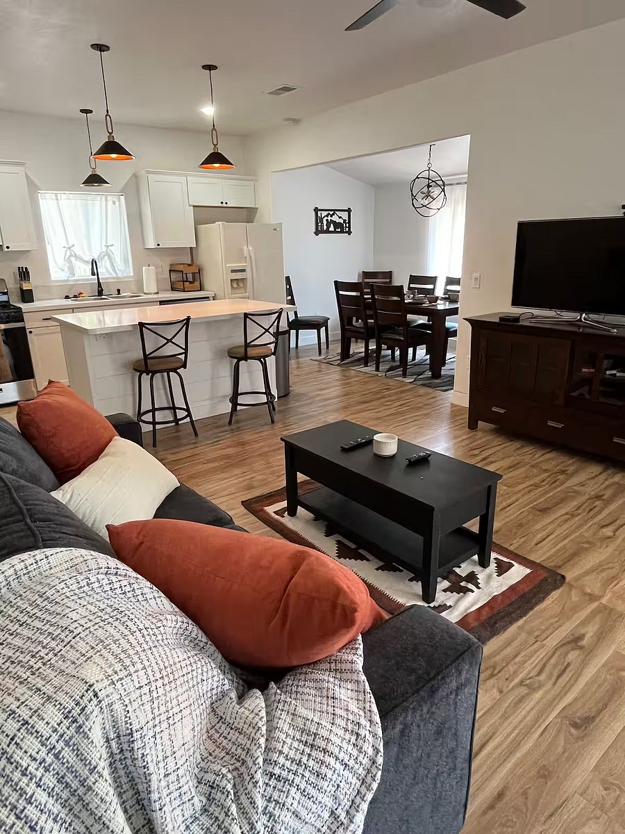 Furnished Finder property 796373_1 photo 3