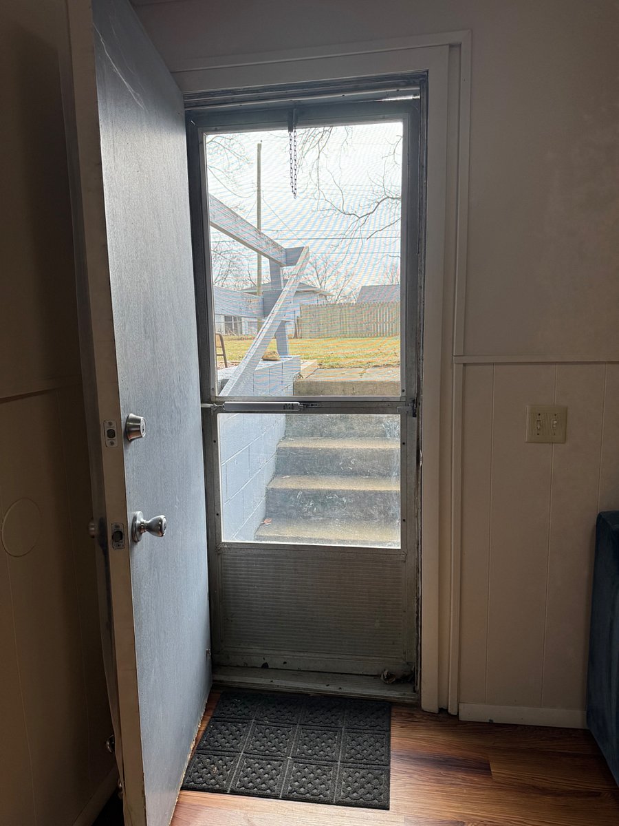 Private entrance through backyard 