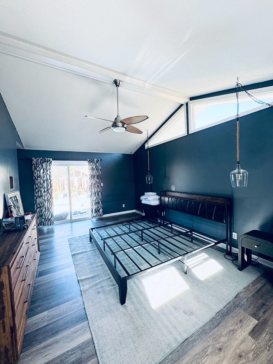 Main Bedroom with King Bed. New mattress will be delivered soon!