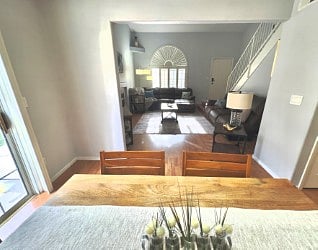 Furnished Finder property 796798_1 photo 9