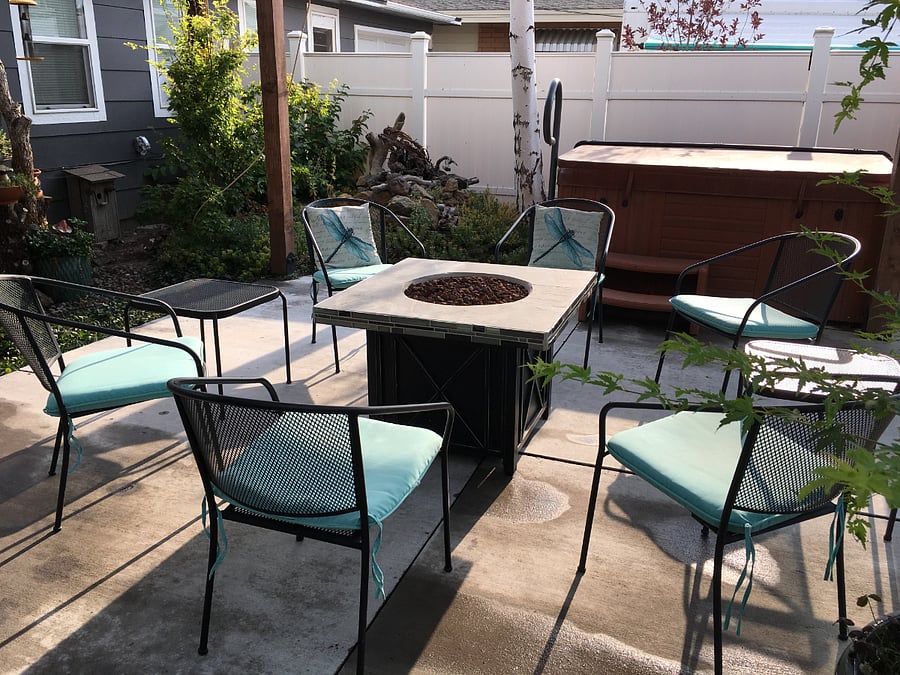 Firepit and hot tub area