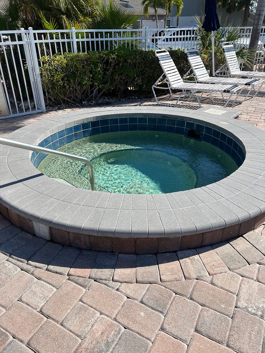 Hot tub