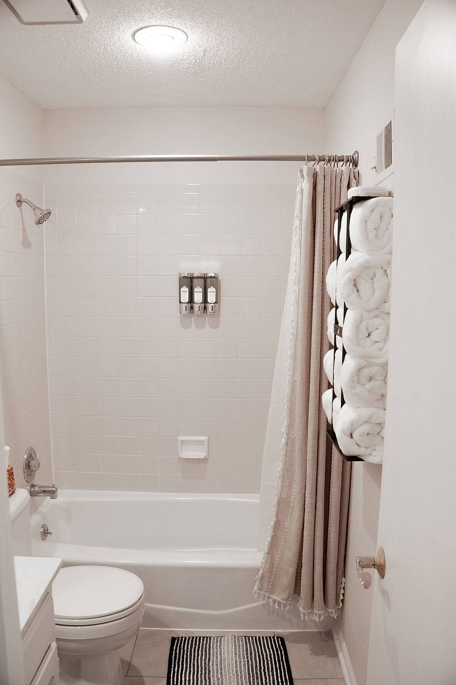 Furnished Finder property 797439_1 photo 24