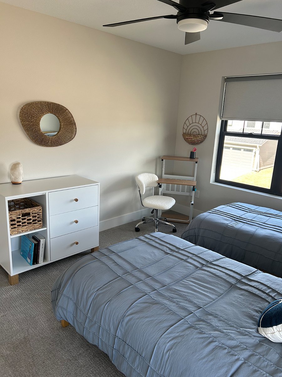 2nd Bedroom with dresser, desk and 2 twin beds
