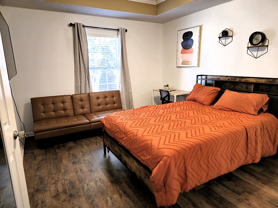 Master/Bedroom 1