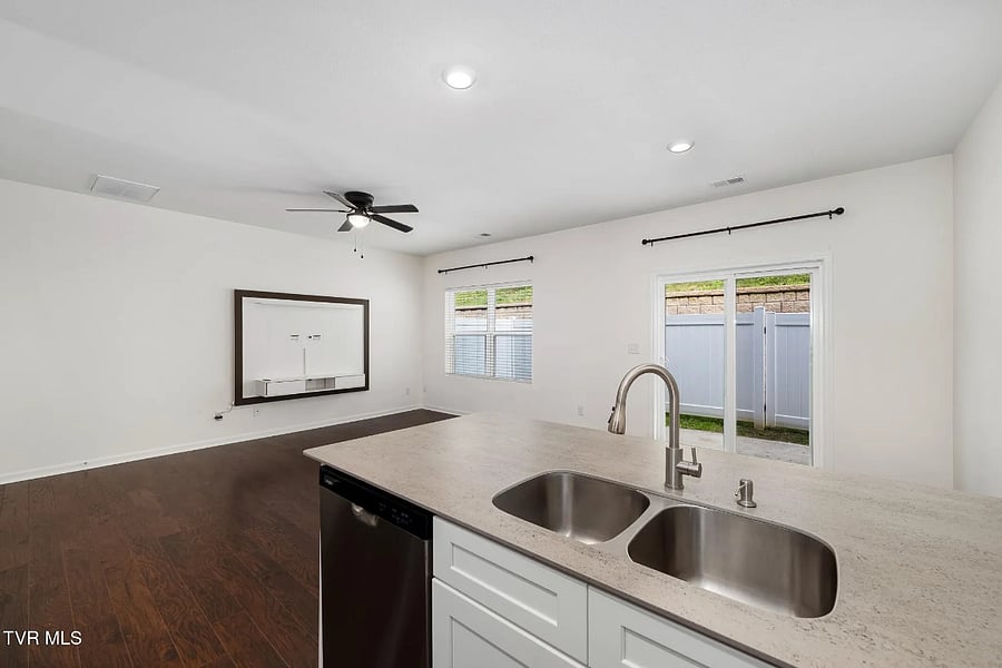 Furnished Finder property 797559_1 photo 4