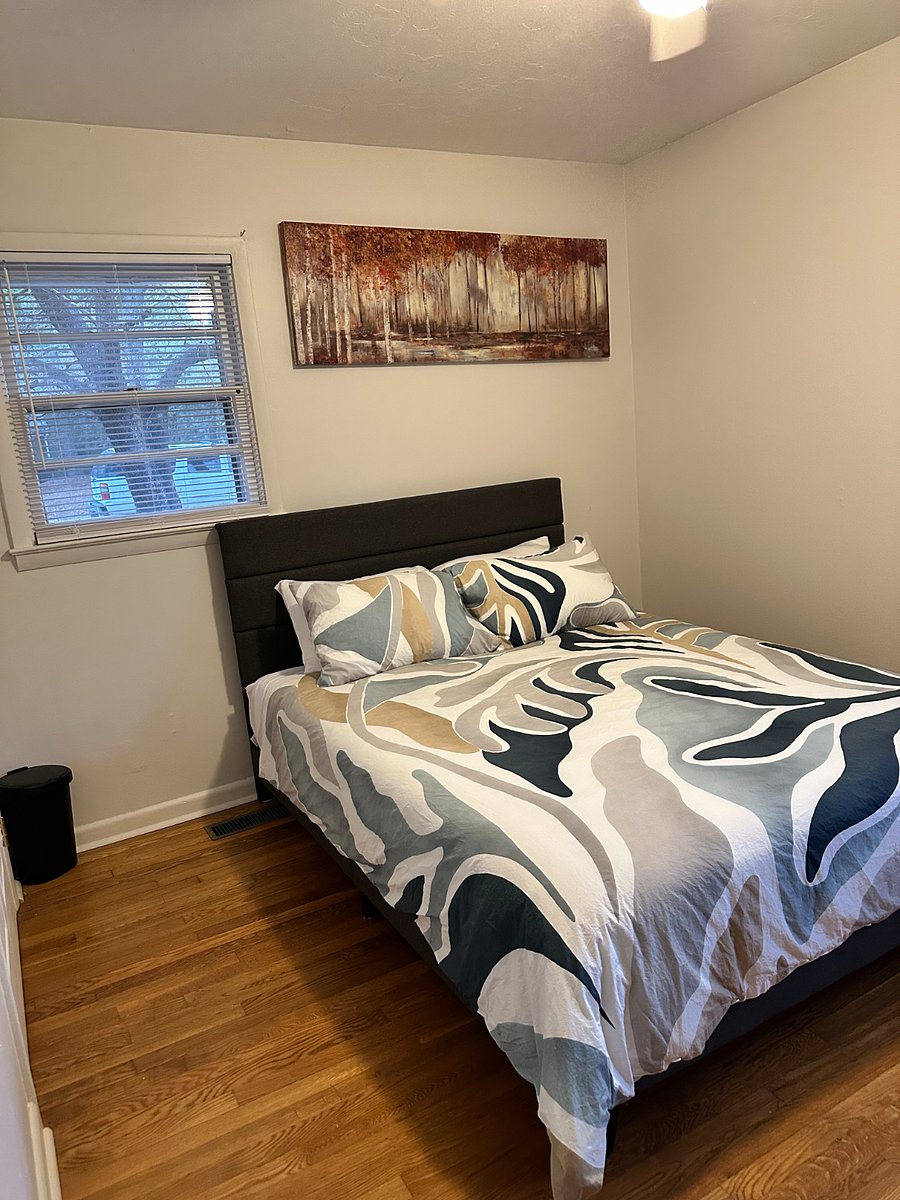 queen size bed, Nectar memory foam mattress, closet and dresser