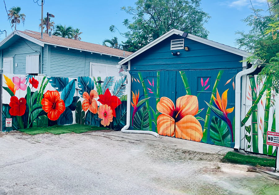 Your private parking area and entrance have been transformed into a breath-taking masterpiece by a talented local artist! Vibrant hues and intricate tropical motifs immerse you in the heart of a lush, exotic oasis from the moment you arrive.