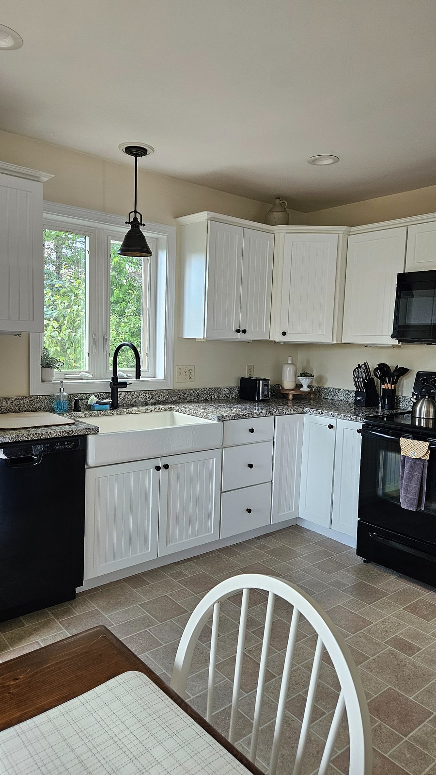 Furnished Finder property 798076_1 photo 3
