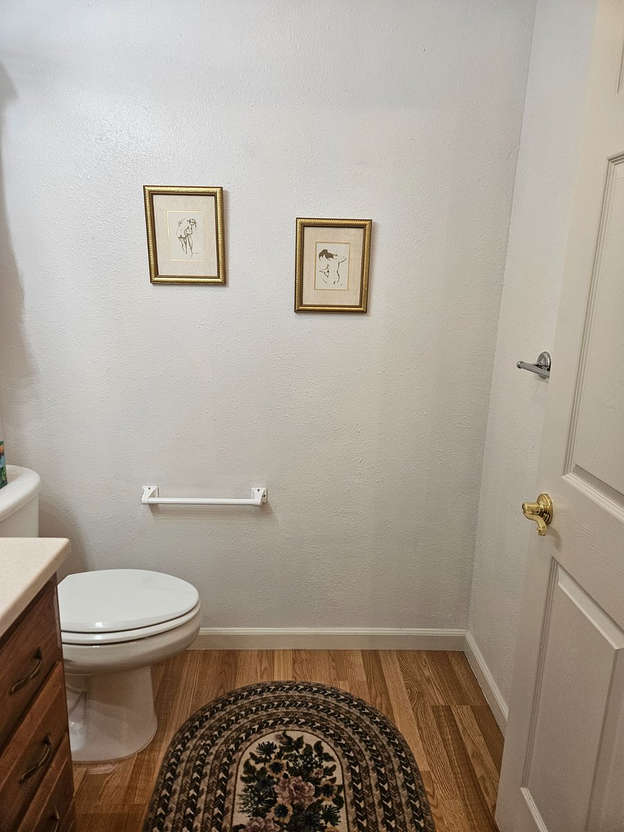 1/2 bath