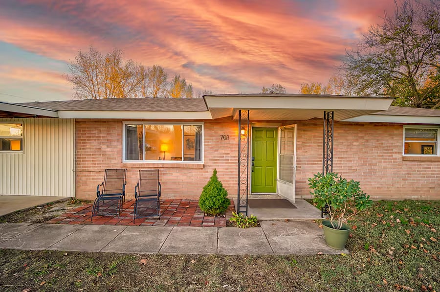 Look for the green door! Our mid-century home is in a peaceful neighborhood at the end of a cul-de-sac.