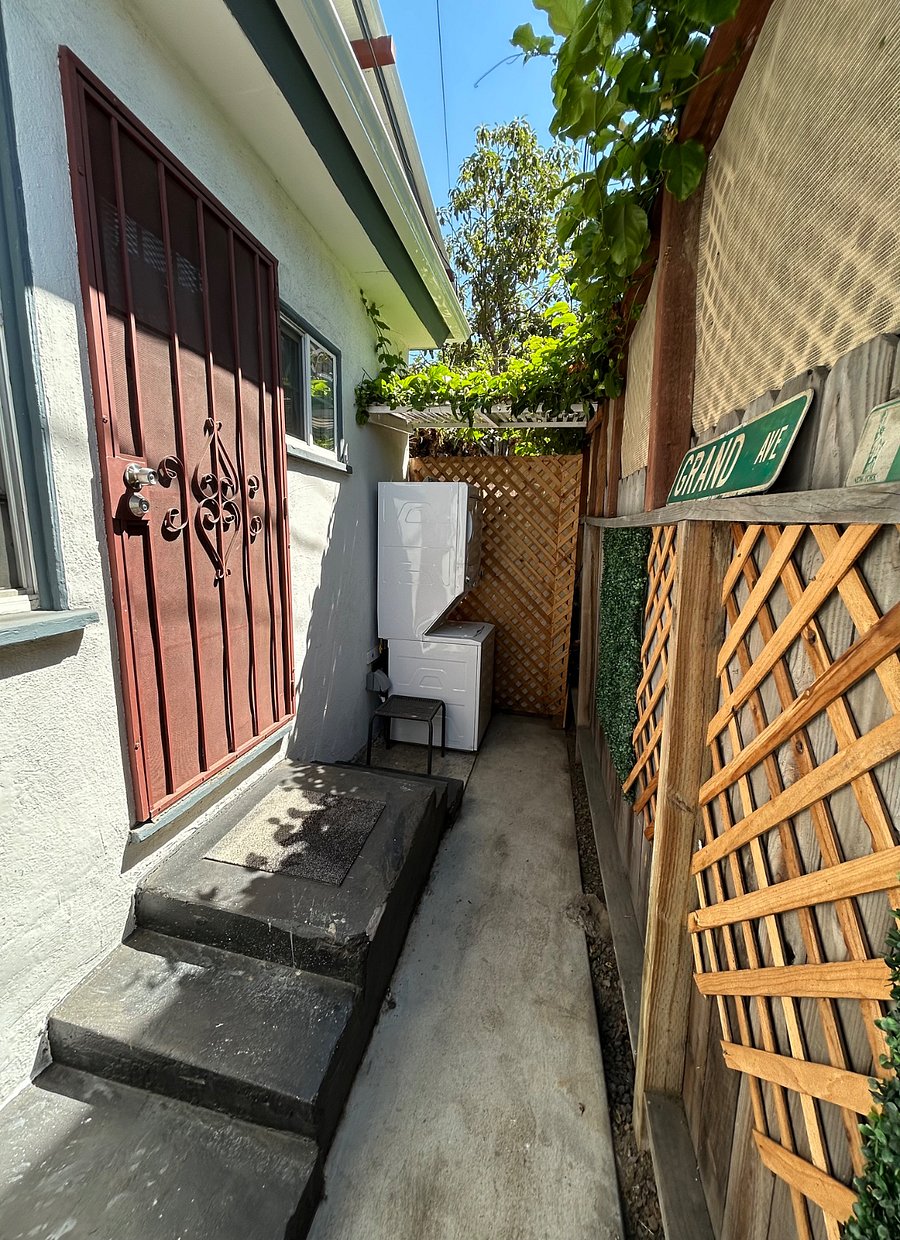 Furnished Finder property 798599_1 photo 28
