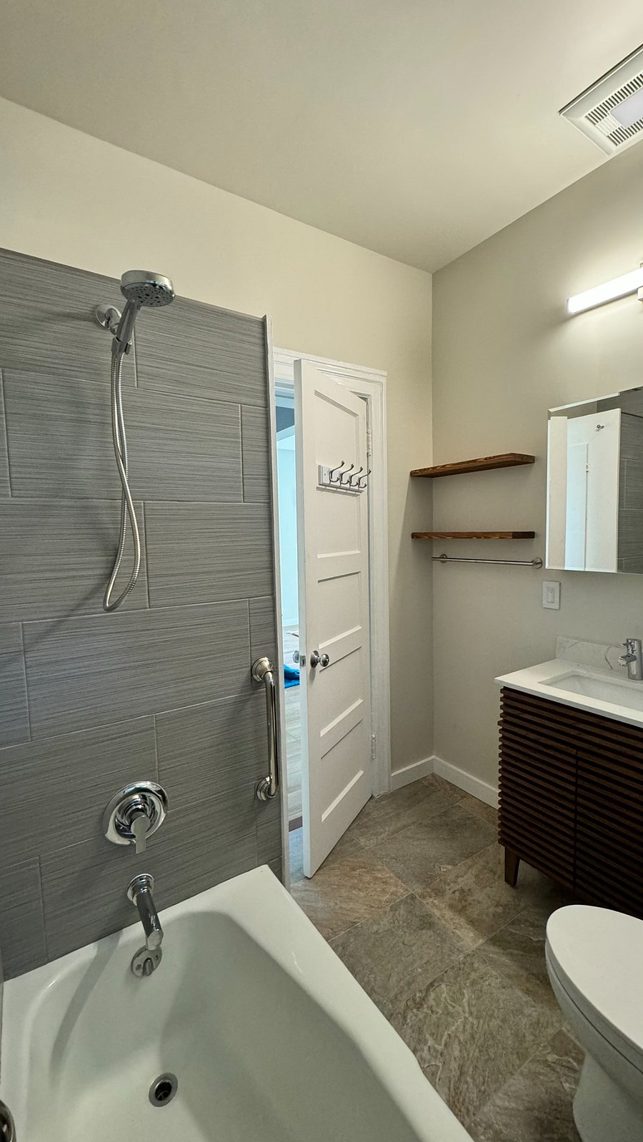 Furnished Finder property 798607_1 photo 13