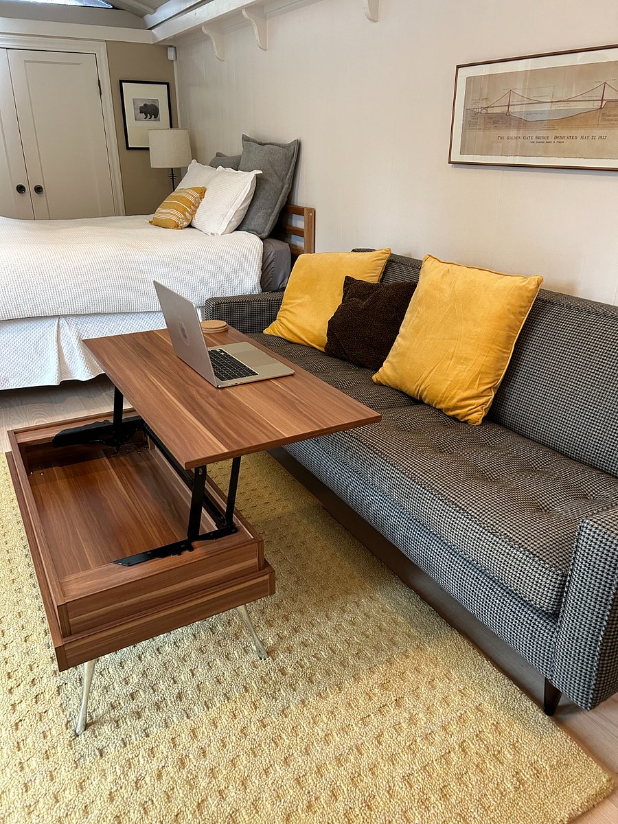 Coffee table with storage & doubles as a desk or eating area with a view!
