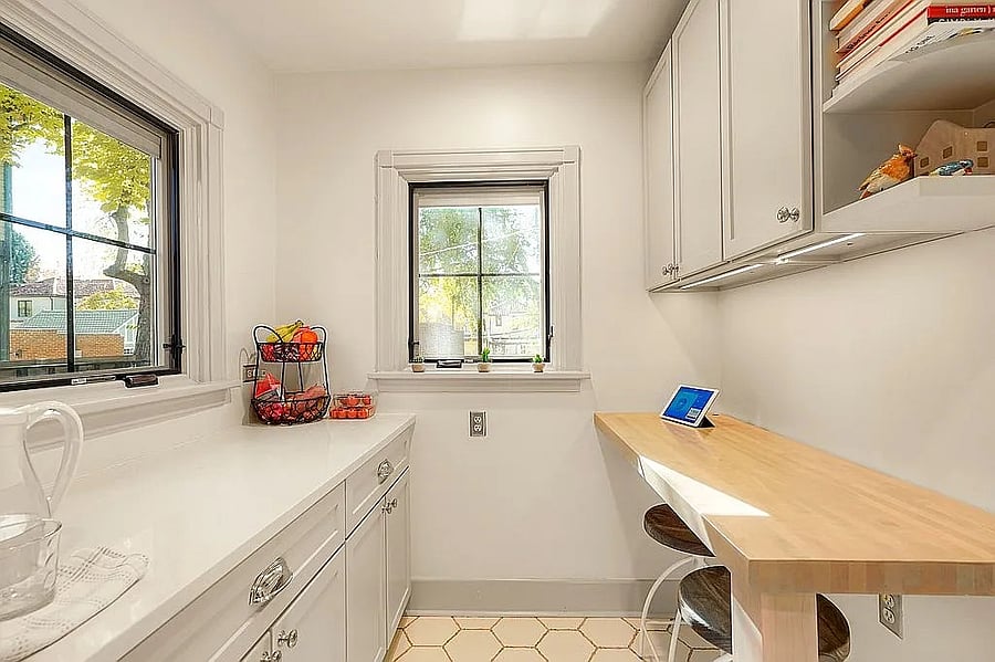 Breakfast Nook