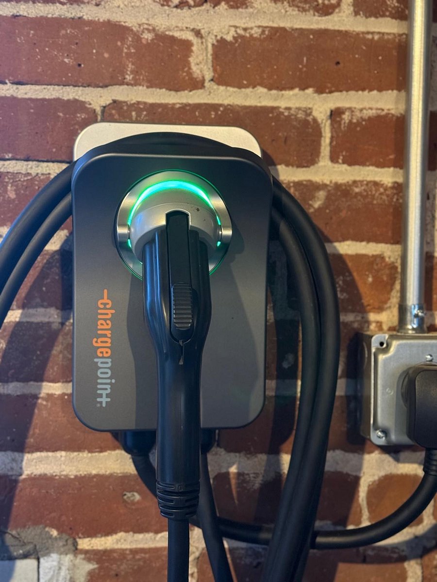 EV Charger (in garage)