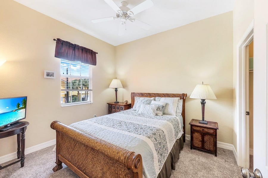 2nd bedroom