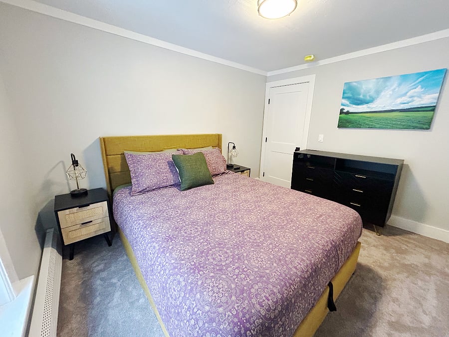 2nd bedroom