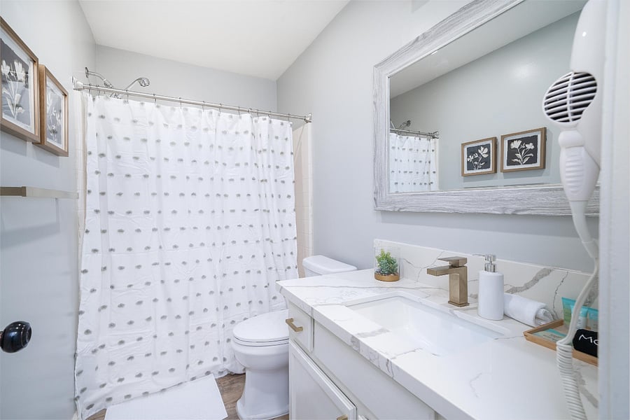 Bathroom 2