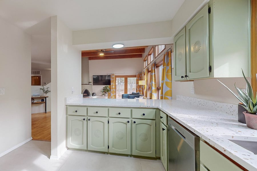 Furnished Finder property 799021_1 photo 5