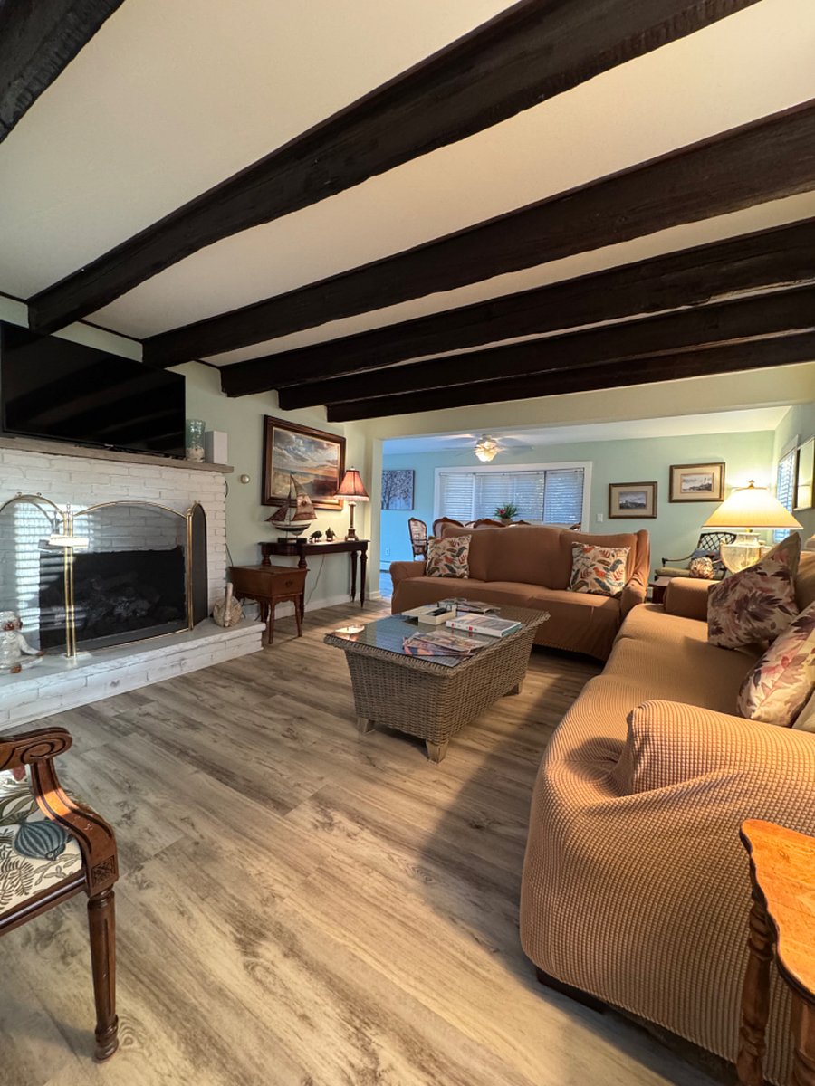 Living room with gas fireplace