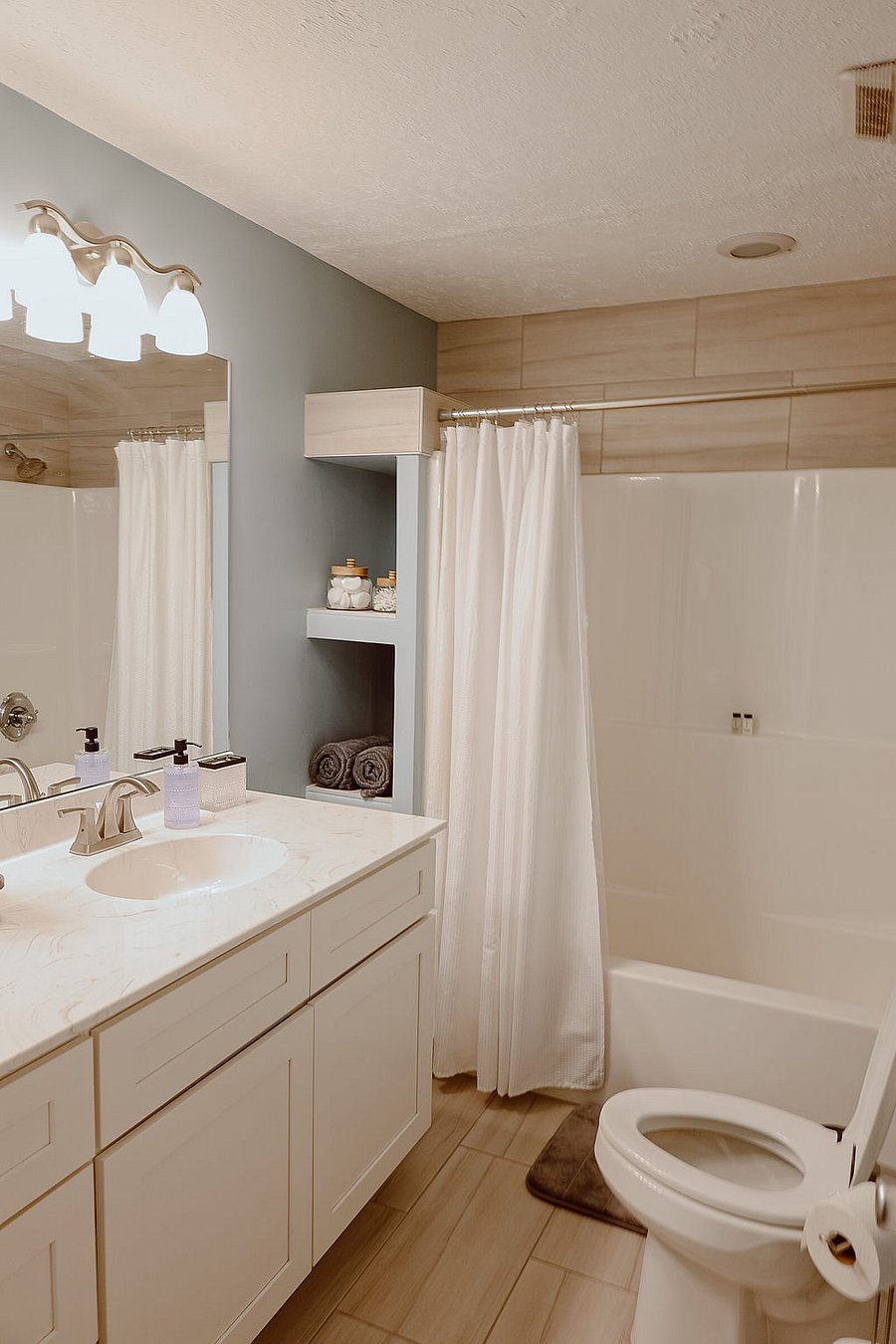 Downstairs Bathroom