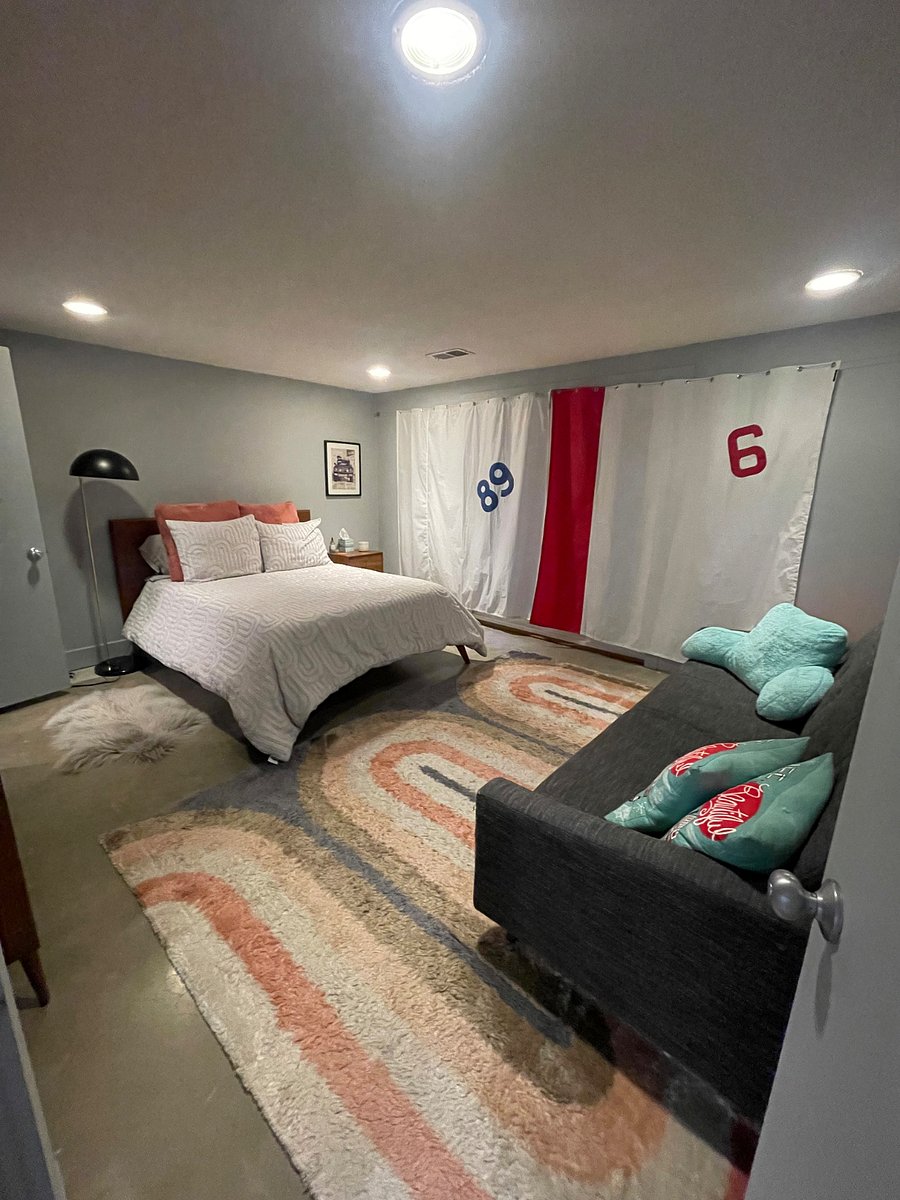 MAIN BEDROOM COMFORTABLE WITH PRIVATE PATIO AND PRIVATE VANITY
